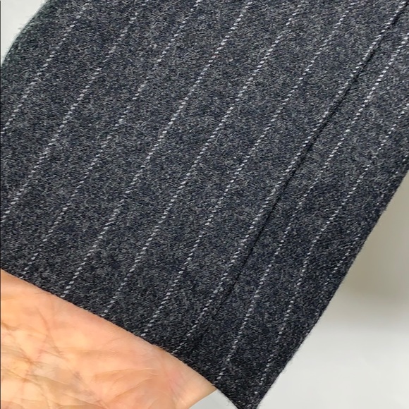 Talbots grey pinstriped blazer size 10. 85% wool - Picture 3 of 7